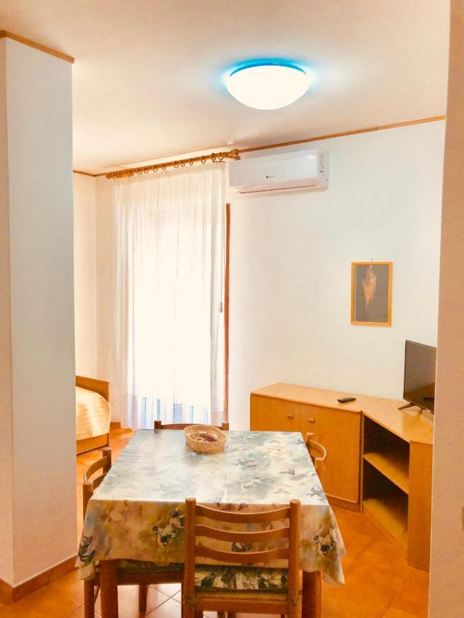 Appartamenti Oleandri 维耶斯泰 外观 照片
