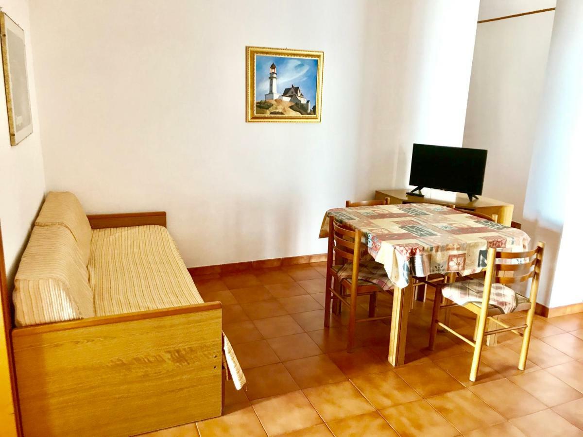 Appartamenti Oleandri 维耶斯泰 外观 照片
